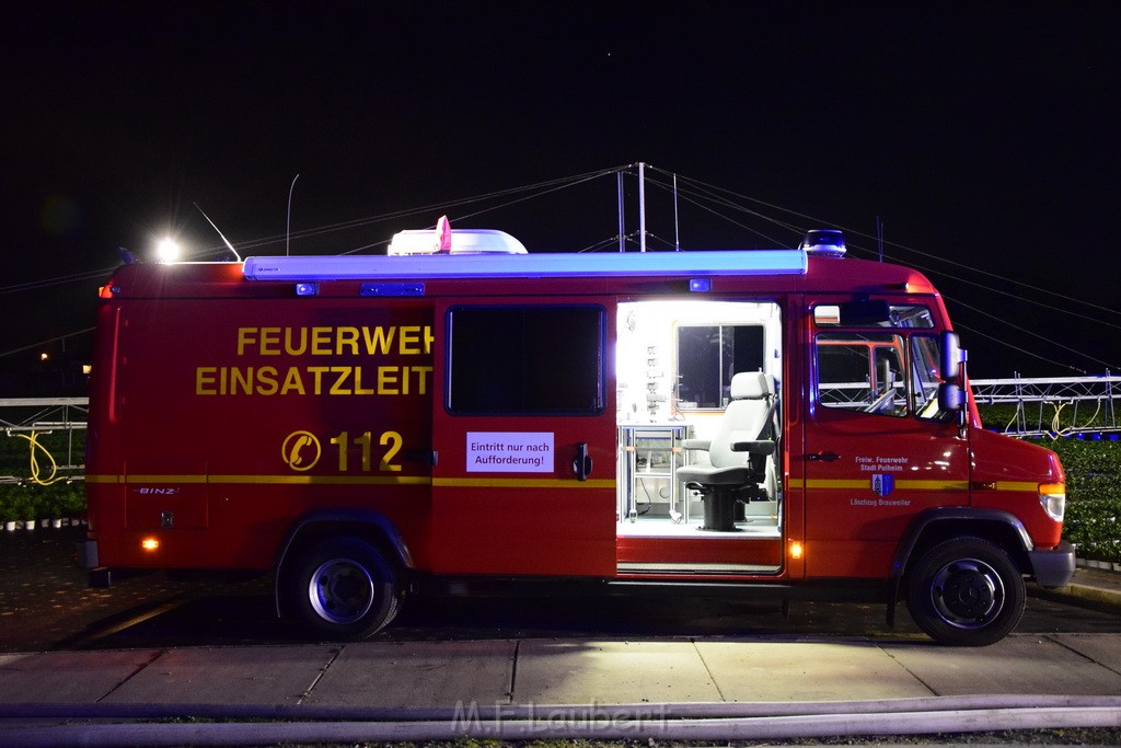 Feuer 4 Pulheim Sinnersdorf Chorbuschstr P200.JPG - Miklos Laubert